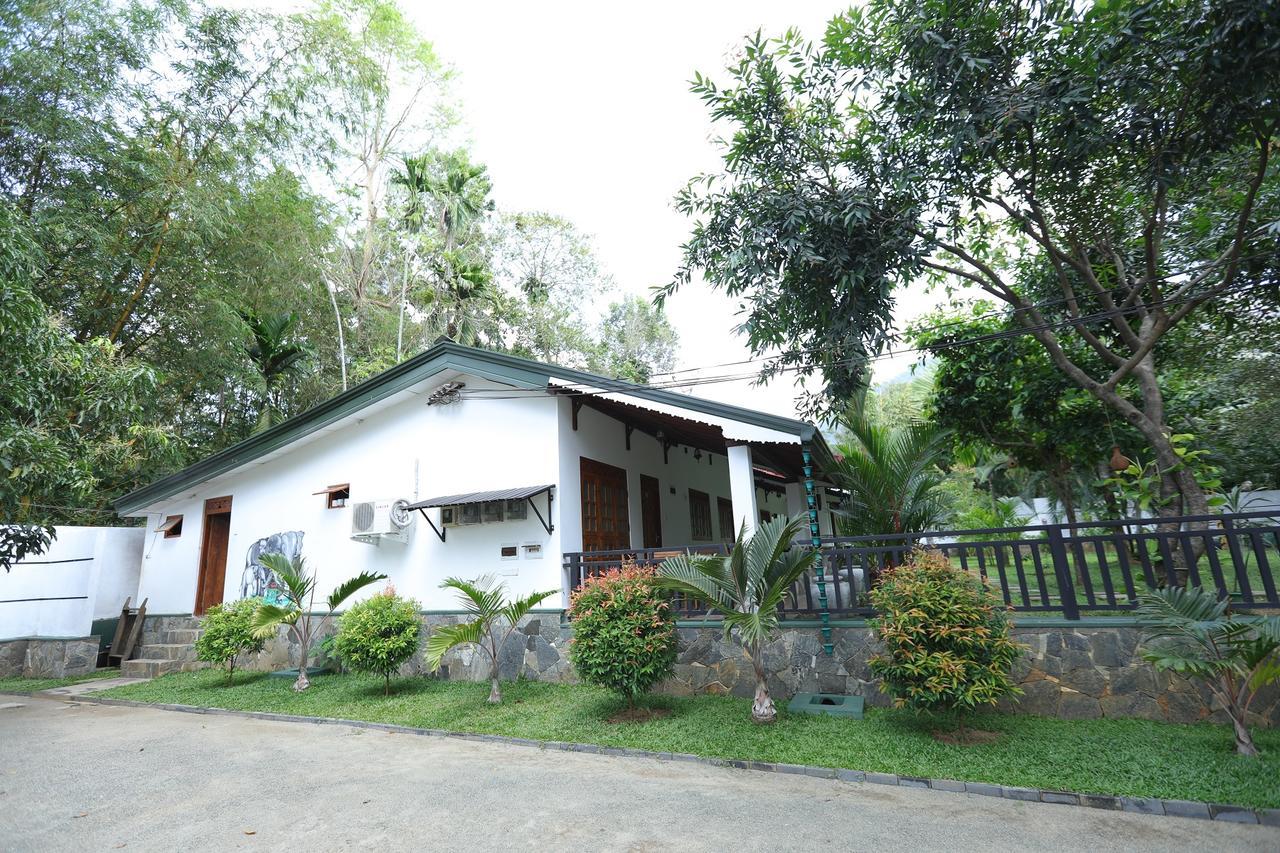 Avendra Garden Monaragala Exterior photo